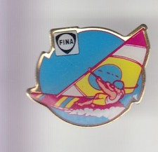 RARE PINS PIN'S .. SPORT NAUTIQUE WINDSURF PLANCHE A VOILE OIL PETROLE FINA ~DP