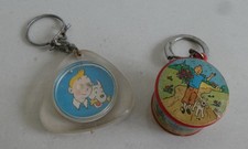 2 Porte clé publicitaire Journal de Tintin & boite Brochet 1960’s