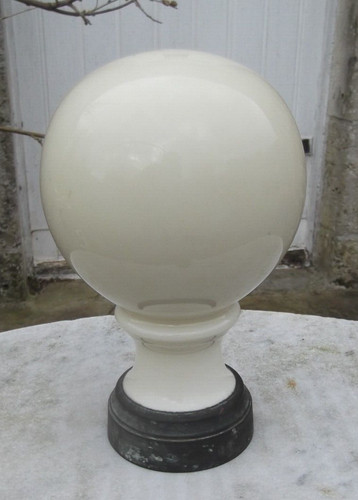 Grosse ancienne boule - grosse, d'