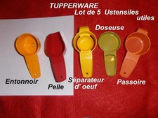 TUPPERWARE LOT 5 ustensiles