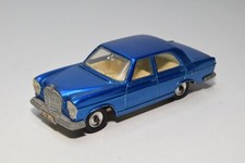 B67 1:43 DINKY TOYS 160 MERCEDES-BENZ 250SE 250 SE MET. BLUE EXC. COND.