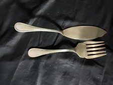 Couvert De Service À Poisson