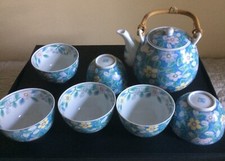 ensemble, service café/thé en porcelaine asiatique (Chine?) décor fleuri