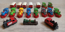 Lot 18 Majorette TRAIN : 13 locomotive gris bleu vert Jaune Pinder + 5 Wagons