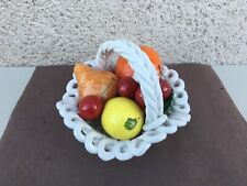 Ancien panier et ses fruits en céramique / Centre de table / Bibelot / Déco