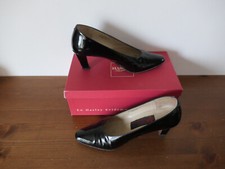 Chaussures escarpins cuir de chevreau verni noir T 39