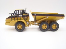 NORSCOT - 1/50 - TOMBEREAU ARTICULE CATERPILLAR 725 DE 2001 - N° 55073 -
