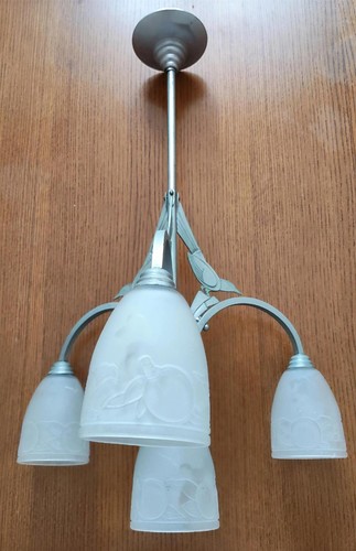 Lustre suspension style art
