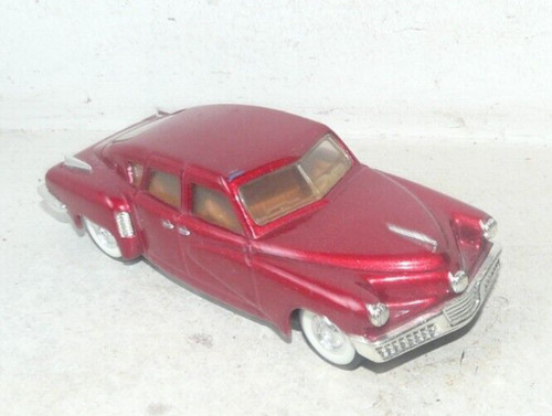 Tucker torpedo 1948 rouge - torpedo,