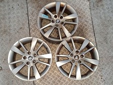 5E0601025BG JEU DE JANTES / 7