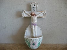 Ancien et très beau bénitier porcelaine numéro 4065 au dos excellent état