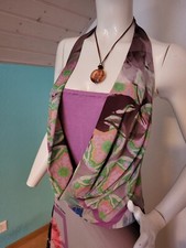 robe save the queen t. L