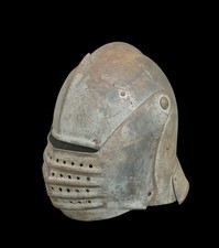 Helmet /Casque ancien en acier