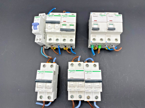 Set schneider electric - set, of