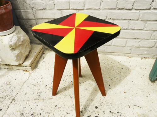 Chaise tabouret formica - /,
