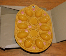 NEUF et vintage 1970 PLAT à OEUFS décoration murale EN PORCELAINE FRANCE fleurs