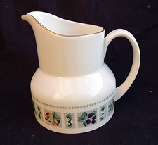 Royal Doulton TAPESTRY. Pichet