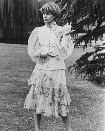 Joanna lumley comme - joanna, purdey