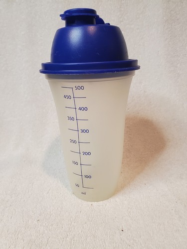 Tupperware quick shaker - tupperware,