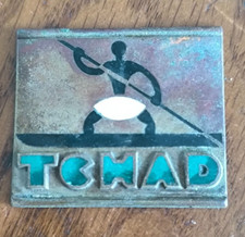 Insigne Militaire du Pétrolier LAC TCHAD Drago Paris    /D49