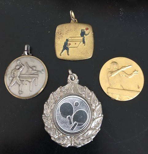 Sport lot médailles - -,
