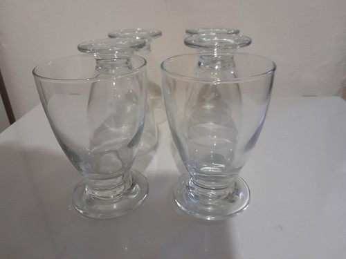 Verres transparent sur pied - 8,