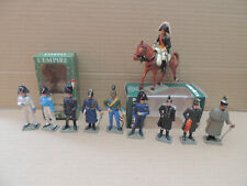 STARLUX plastique  EMPIRE lot de 11 fig. + 2 boîtes - catalogue non inclus