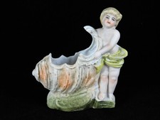 ANCIEN GROUPE EN BISCUIT