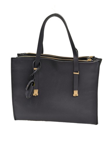 Zara woman shopper - zara,