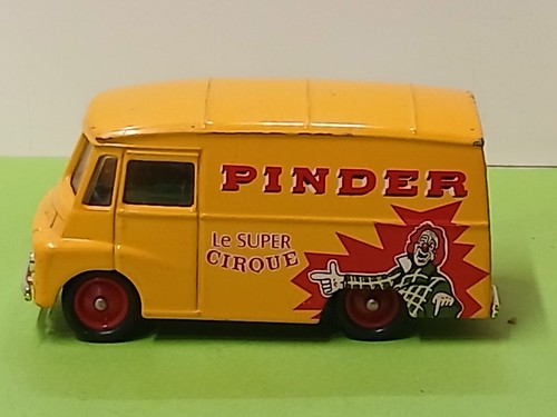 Corgi morris 150 - ld, cirque
