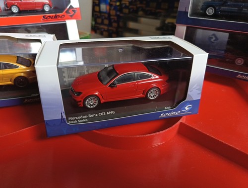Boxed model solido - 1/43,