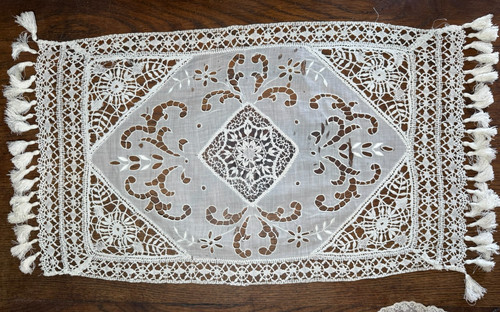 Dentelle ancienne fin linon - dentelle,