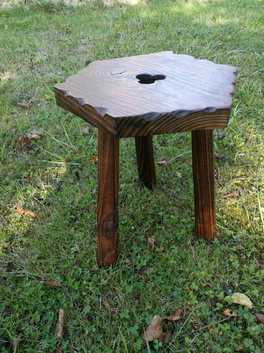Tabouret trépied ancien - , en