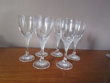 6 Verres à vin Hauteur  17,5