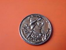 DENIER DAGOBERT 1ER.  JETON MODELE DORE.