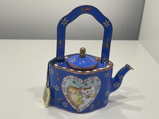 Pot à lait en porcelaine