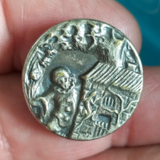 ANCIEN BOUTON. PIERROT ET