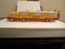 MINIATURE TRACTEUR HABITATION