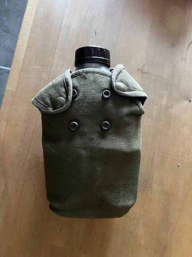 Gourde militaire armée - militaire,