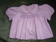 Vêtement  brassière corsage smocks   poupée  baigneur  SNF  ours  / ancien