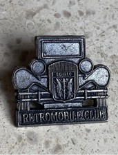 Pin’s Retromobile Club Genillé ••