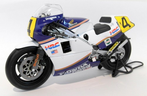 Minichamps scale diecast - minichamps,