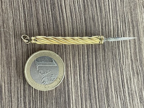Ancien cure dent - , en