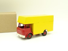 Dinky Toys Modifié 1/43 - Berliet GAK Fourgon Cirque Pinder