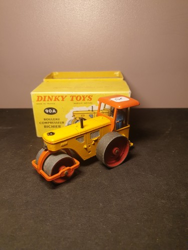 Dinky toys rouleau compresseur