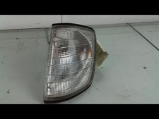Clignotant gauche Mercedes-benz 124 A trois volumes (W124) 300 d (124.130) (198