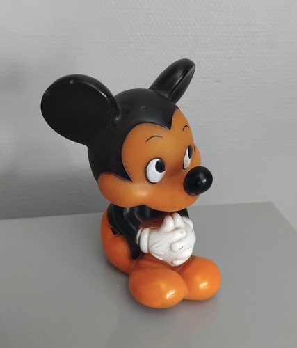 Mickey mouse walt - mickey,