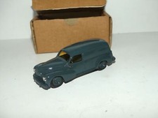 PEUGEOT 203 FOURGONNETTE Gris KIT Monté COMPTOURS 1:43 
