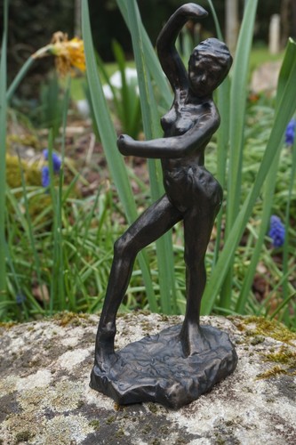 De06 figurine statuette - ,