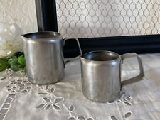 225⚜️ Deux Anciens Pichets Pots à Lait en Inox Vintage Hauteur 8,5 Cm et 6 Cm